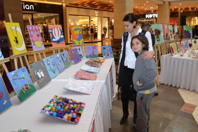 Öğrencilerin yıl sonu sergisi büyük beğeni topladı