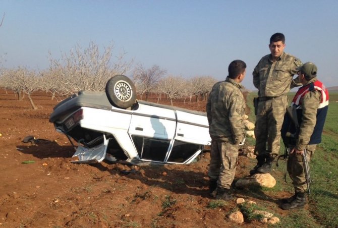 Hilvan'da otomobil takla attı! 4 Yaralı!