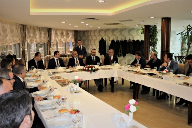 "Türkiye, güneyinde bir uydu terör yapılanmasına asla izin vermeyecektir"