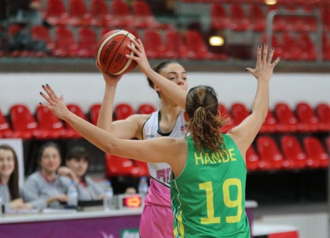 Bilyoner.com Kadınlar Basketbol Ligi: Abdullah Gül Üniversitesi: 69 - İstanbul Üniversitesi: 63