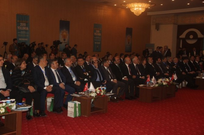 "Türkiye’nin hiçbir Kürt kardeşimizle sorunu olamaz"