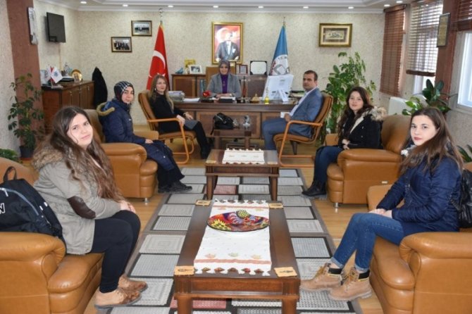 Erasmus Öğrencilerinden Durmuş'a Ziyaret