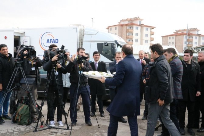 Başbakan Yardımcısı Hakan Çavuşoğlu: “Tehdit neredeyse Türkiye onu bertaraf edebilecek güçtedir”