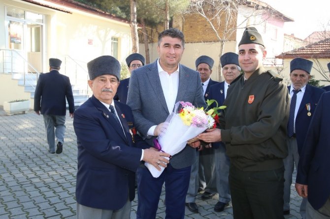 Kulalı gaziler Afrin’de savaşmak için gönüllü oldu