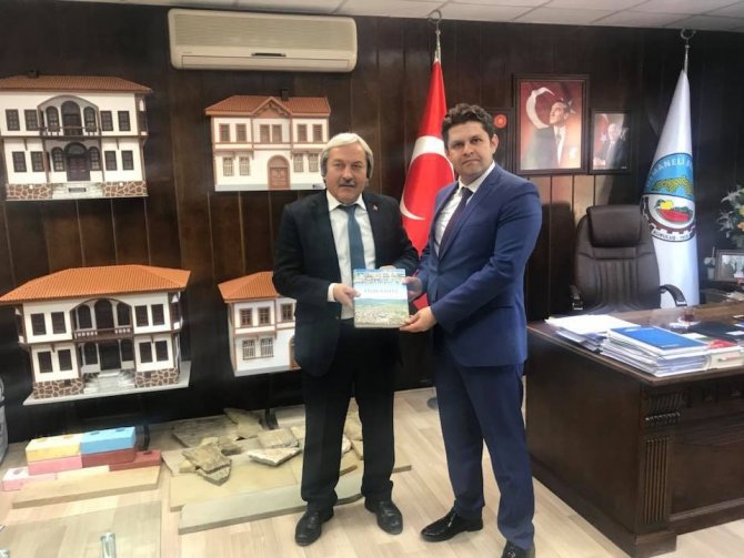 Selahattin Çetintaş Devlet Hastanesi’ne atanan Başhekim Özyaşar’dan Başkan Şahin’e ziyaret