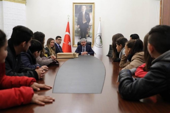 Susuz’da “Kar Tanesi ile Deniz Yıldızı Buluşuyor” projesi