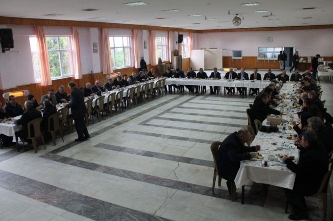 Gediz'de Okul Müdürleri İstişare Toplantısı Yapıldı