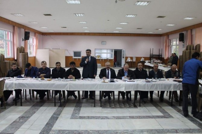 Gediz'de Okul Müdürleri İstişare Toplantısı Yapıldı