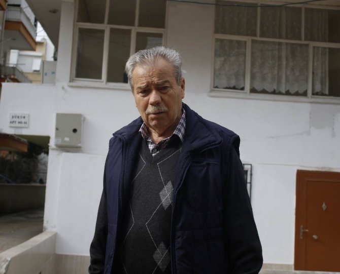 Madde Bağımlısı Babasını Bıçakladı Eve Almadı