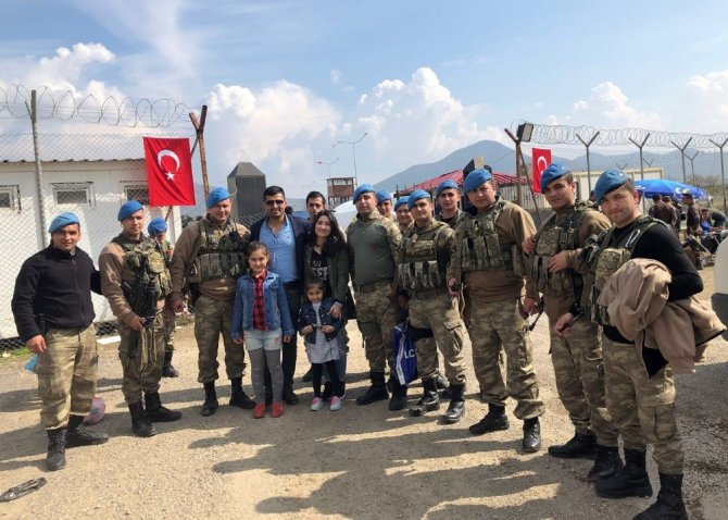 JÖH babası ile birlikte Suriye sınırına gitti