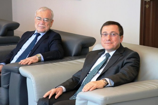 İnönü Üniversitesi, 24. İlahiyat ve İslami İlimler Fakülteleri Dekanları