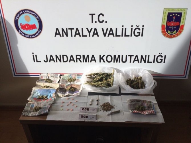 Antalya’da uyuşturucu operasyonu: 3 kişi gözaltında