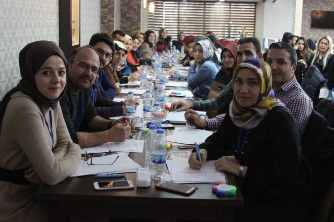 Erzincan'da Öğretmen ve Öğrencilere Psikolojik Destek Semineri