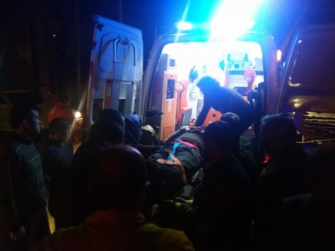 Kastamonu'da Kamyon ile otomobil çarpıştı: 2 Yaralı