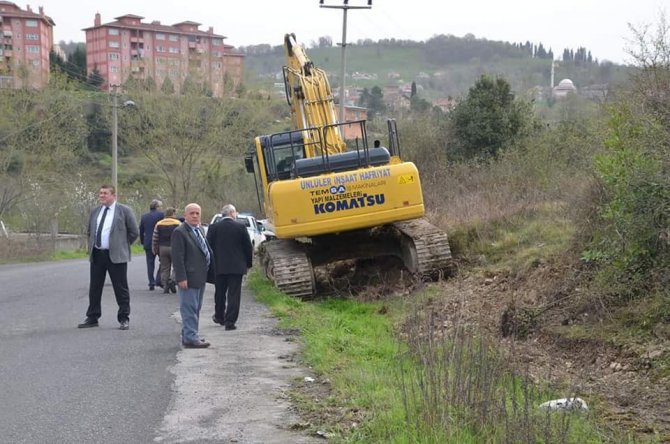 TOKİ İçin Yol Çalışmaları İlerliyor