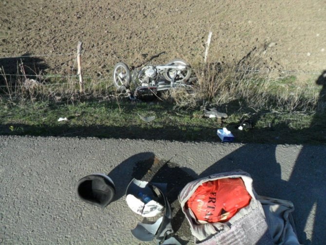 Iğdır'da Motosikler Şarampole Uçtu: 1 Yaralı