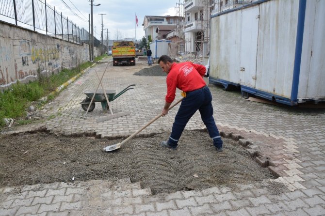 Kartepe’de Onarım ve Yenileme Çalışmaları Devam Ediyor