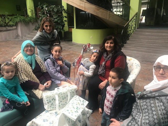 Lösam Çocukları Yaşlıları Ziyaret Etti