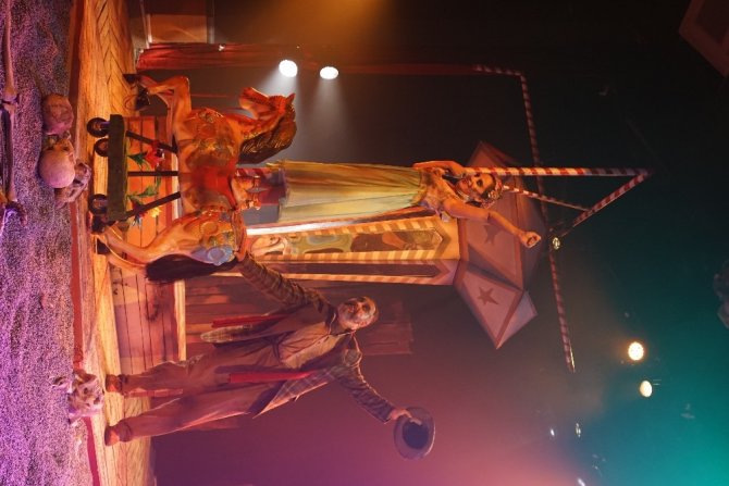 AŞT Dünya Tiyatrolar Günü’nü 