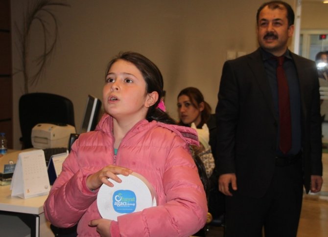 Sivas'ta Öğrenciler Gıda Bankası’nda yardımlaşmayı öğreniyor