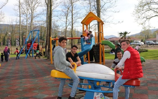 Egemenlik Mesire Alanı vatandaşlardan ilgi görüyor