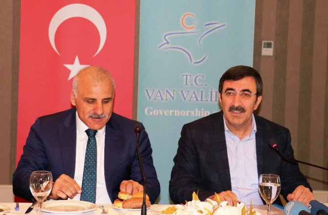 AK Parti Genel Başkan Yardımcısı Yılmaz Konuştu