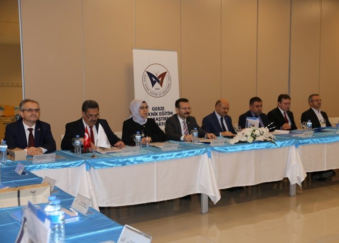 Başbakan Yardımcısı Işık Katıldığı Toplantıda Açıklama Yaptı