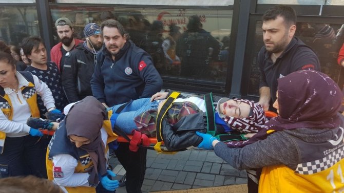 Freni Patlayan Kamyone Yürüyen Genç Kızın Ölümüne Neden Oldu