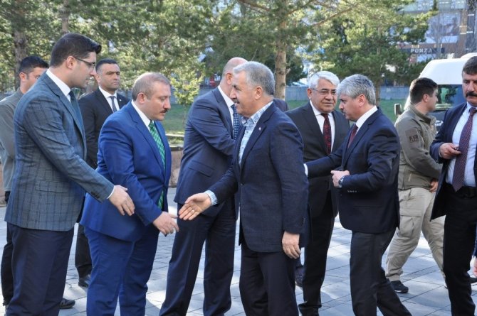 Bakan Arslan, “Sarıkamış Turizm Master Planı ve Fizibilitesi Projesi”nde