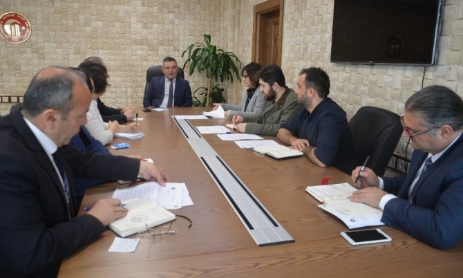 ÇOMÜ ile Yazarlar Birliği "Türk Düşüncesinde Yerlilik Sempozyumu" Düzenledi