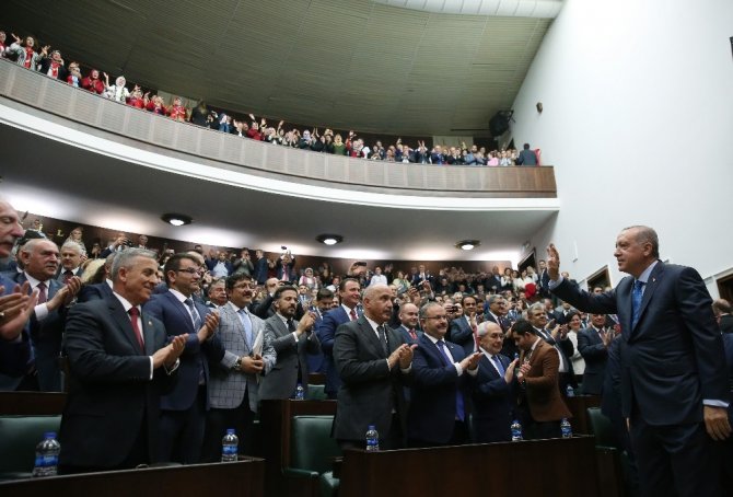 Erdoğan: “Dağda aradığımız teröristin Avrupa caddelerinde karşımıza çıkışından bıktık”