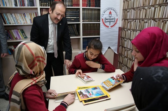 Vali Pehlivan, “Köyün En Çocuk Hali” Projesinde Kütüphane Açılışı Gerçekleştirdi