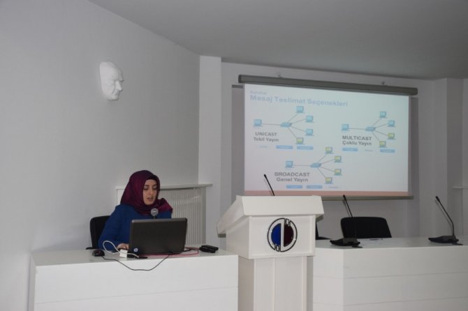 Ulusal Yüksek Başarımlı Hesaplama Uygulama ve Araştırma Merkezi Semineri Yapıldı