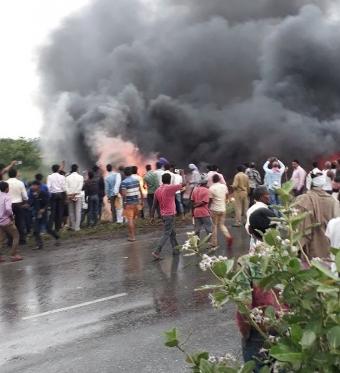 Hindistan’daki otobüs kazasında ölü sayısı 27’ye yükseldi