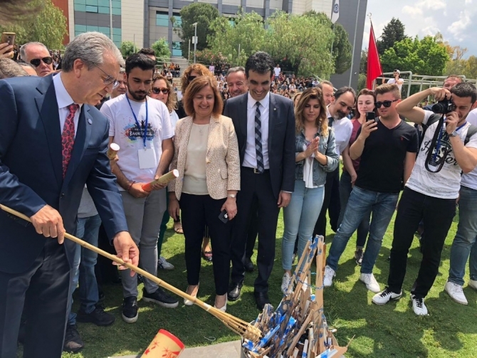 Ege’de şenlik ateşi yeniden alevlendi
