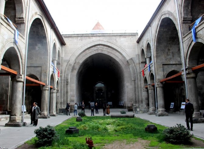 Cumhurbaşkanı ile Vali arasında gülümseten diyalog: “Sabırlı ol sabırlı, Seyfettin bey sabırlı ol”