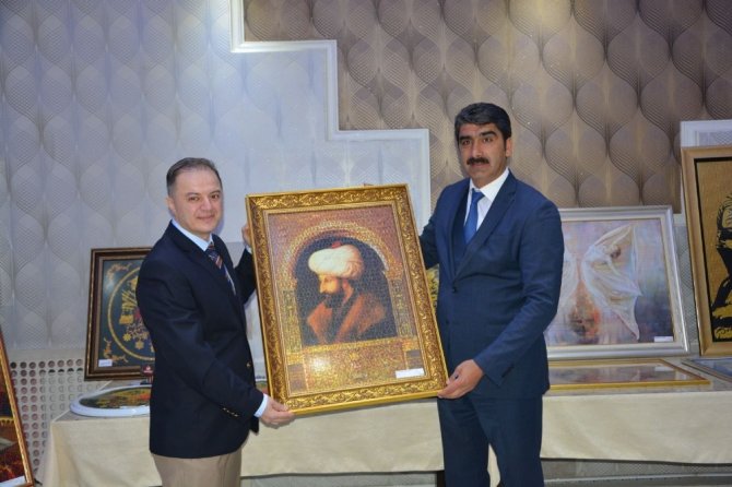 Erzurum Aşkale’de Dr. Melih Zeynal adına arkadaşları kermes düzenledi