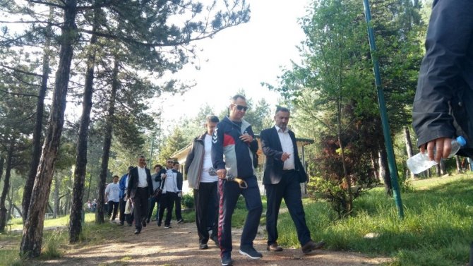 Kütahya Sağlık İl Müdürlüğü kurum çalışanları Sağlık için yürüdüler