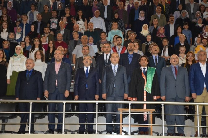 Zile’de 2018 eğitim öğretim yılı mezuniyet coşkusu