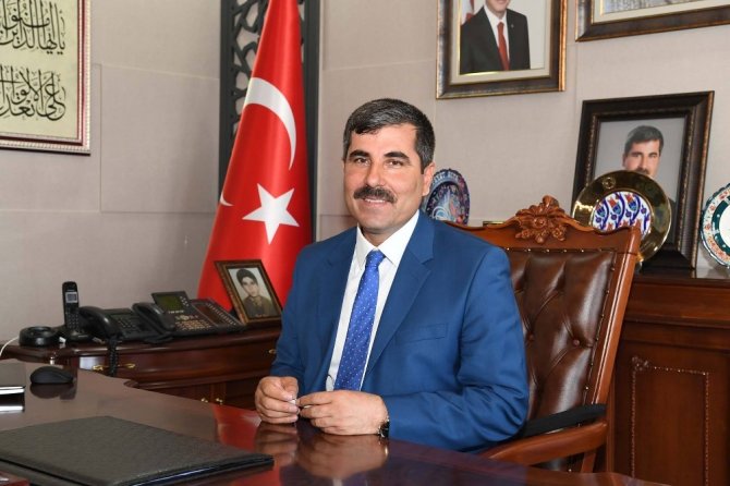 Muş Belediye Başkanı Feyat Asya’dan Anneler Günü mesajı