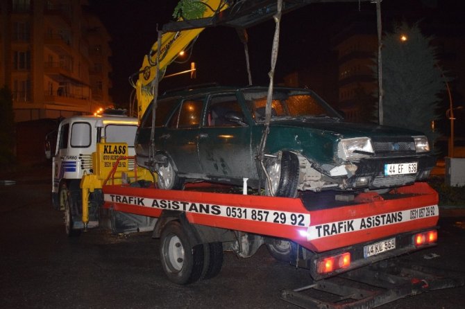 Malatya battalgazi ilçesinde iki otomebil çarpıştı: 1 yaralı