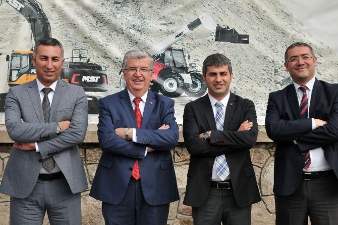 MST İş Makinaları Kamu Futbol Turnuvası sona erdi