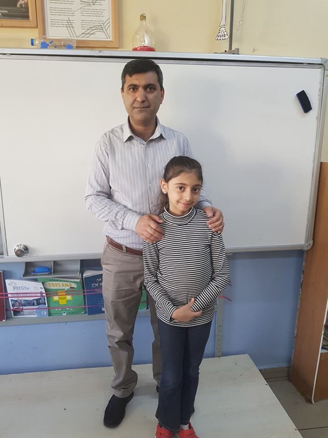 Ece Zeren Doğan öykü yarışmasında Iğdır Türkiye birincisi oldu