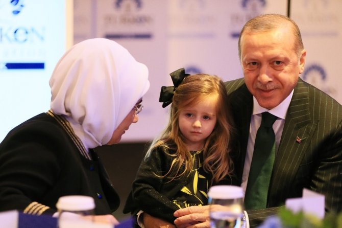 Erdoğan: “Kudüs, Filistin’in başkentidir, bunu İslam dünyası olarak biz böyle biliyoruz”