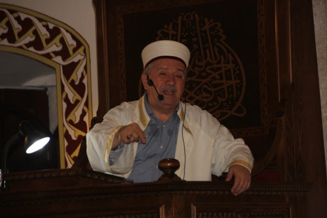 Anadolu’nun ilk camisi Habib-i Naccar' da teravih namazı kılındı