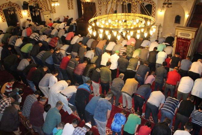 Anadolu’nun ilk camisi Habib-i Naccar' da teravih namazı kılındı