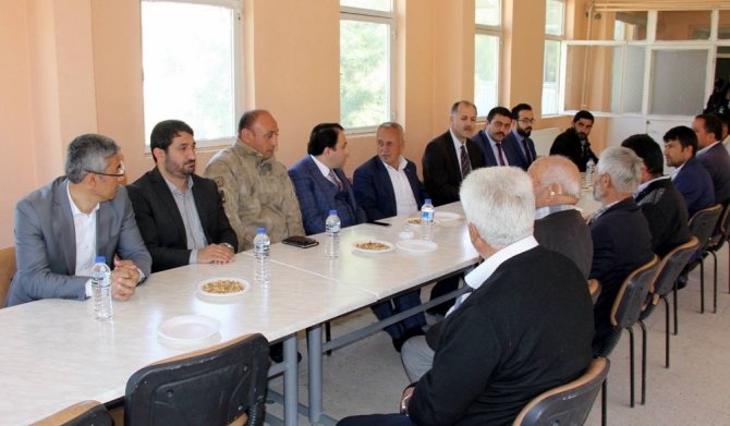 Darende Kaymakamı ile vatandaşlar buluştu