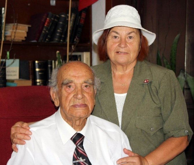 Hayatını ‘Ahiliği’ anlatmaya adayan "Ahi baba" lakaplı Mustafa Karagüllü hayatını kaybetti