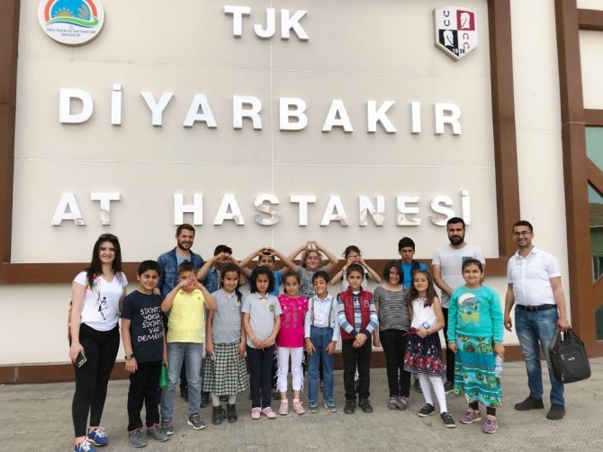 Diyarbakır'da öğrenciler hem eğleniyor hem öğreniyor