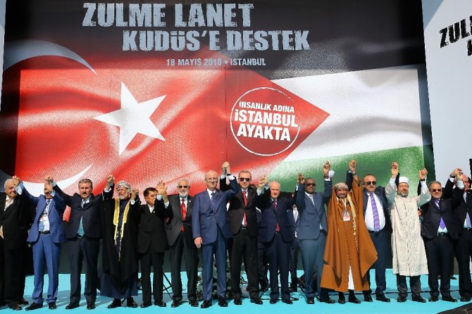 Küdüs mitinginde Erdoğan ve Bahçeli el ele katılanları selamladı